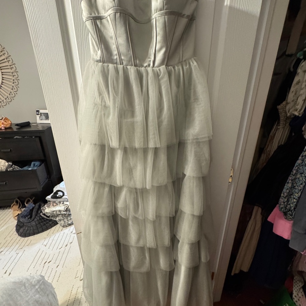 Elegant Gray Strapless Tiered Dress
